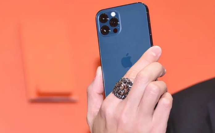 洮北苹果手机维修分享iPhone12系列重启方法教程 